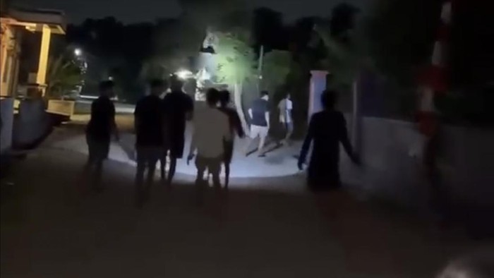 Warga digegerkan penampakan diduga hantu di Sidrap.