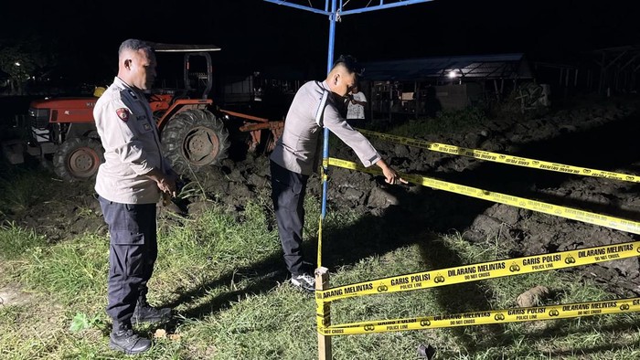 Bom mortir peninggalan Perang Dunia II ditemukan di Jayapura saat pengerukan kolam.