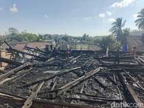 Kebakaran Hebat di Desa Adat Sade Lombok, 129 Rumah Suku Sasak Ludes