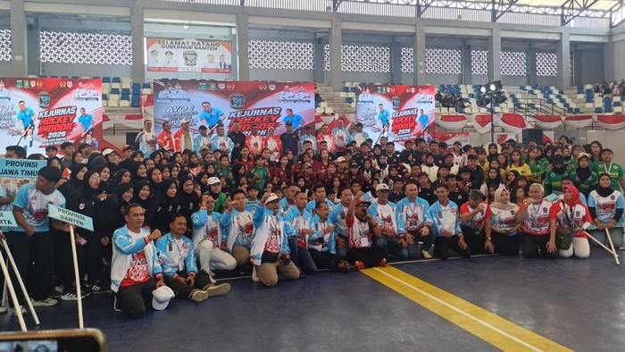 Kota Tangerang resmi menjadi tuan rumah Kejuaraan Nasional (Kejurnas) Hoki Indoor di GOR Nambo. Ajang ini diikuti 24 tim dari 12 provinsi di Indonesia.