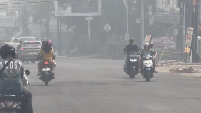 Kabut asap mulai pekat selimuti Kota Jambi