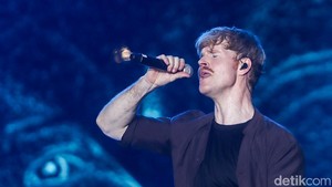 Sejumlah lagu seperti Brother, High Hopes, Love Will Set You Free, The One, hingga Love Like This menjadi bagian dari penampilan mereka. Lagu-lagu tersebut membuat penonton bernyanyi bersama sekaligus mengenang perjalanan Kodaline yang telah berlangsung selama bertahun-tahun.