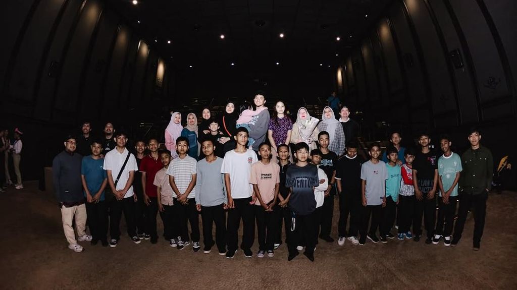 Kejutan Ultah Omesh dari Istri: Doa Bareng Para Calon Hafiz untuk Indonesia-Gaza
