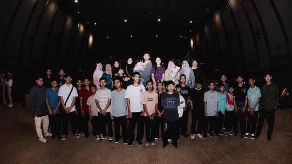 Kejutan Ultah Omesh dari Istri: Doa Bareng Para Calon Hafiz untuk Indonesia-Gaza