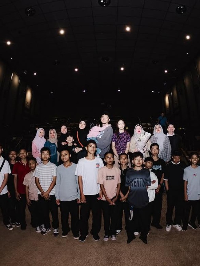 Kejutan Ultah Omesh dari Istri: Doa Bareng Para Calon Hafiz untuk Indonesia-Gaza