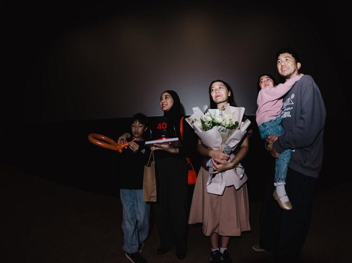 Ananda Omesh ulang tahun ke-40