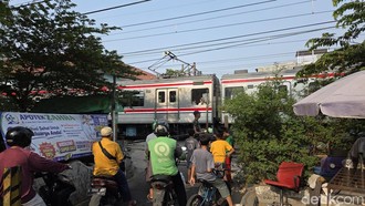 Melihat Perlintasan Liar di Tebet Lokasi Warga Tewas Tertemper KRL
