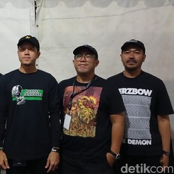 Seringai: Kami Gak Akan Ganti Ricky Siahaan