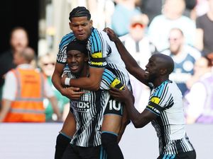 Liverpool Tertinggal 0-1 dari Newcastle di Babak Pertama