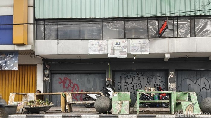 Tempat Ngaso di Jalan Sudirman Bandung