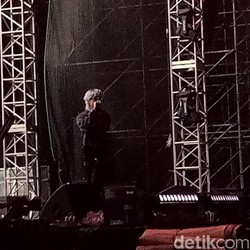 Rahasia di Balik Lagu Hipdut ala Tenxi
