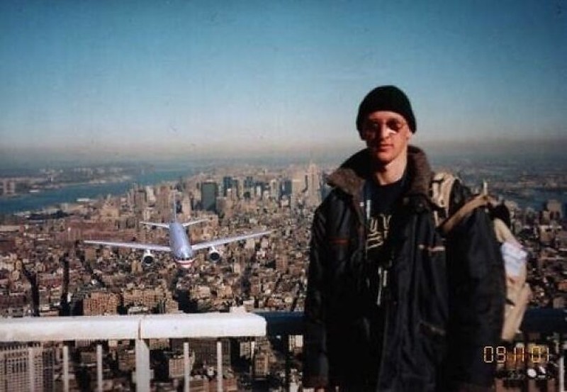 Beberapa foto bersejarah ini ternyata merupakan hasil editan. Mana yang bikin kamu kaget?