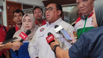 Perusahaan Raup Untung Lalu Kabur, Buruh Minta Pesangon Dibayar di Muka!