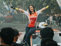 Aksi Anindita Hidayat Nge-drift Bikin Heboh