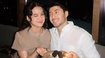Sweet! Esta Pramanita Kasih Kejutan Ultah ke Bara Valentino