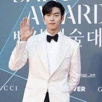 Menurut Fable Company, Hong Min Gi memilih putus dari Nona A karena masih berhubungan dengan mantan pacarnya. Wanita itu pun mendatangi rumahnya secara paksa setelah putus dan terekam CCTV. Foto: dok. Instagram @minggi._.jeok