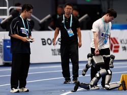 Jatuh Bangun di Lintasan, Robot Humanoid Berlaga di Beijing 2026