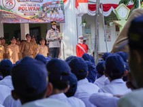 Kapolres Bojonegoro Edukasi Pelajar soal Bullying hingga Tertib Lalin