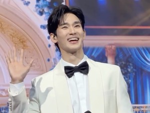 Kim Soo Hyun Menang Gugatan dari Merek Jam Rp 7,3 M, Comeback Usai Skandal