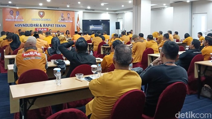 Konsolidasi dan Rapat Teknis Task Force Partai Hati Nurani Rakyat (Hanura), di Hotel Platinum, Kota Balikpapan, Kalimantan Timur, Sabtu (22/8/2026)