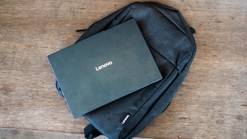 Lenovo IdeaPad Slim 3i dibanderol dengan harga mulai dari Rp 11.799.000 untuk konfigurasi dengan prosesor Intel® Core™ 3 Series 3 Setiap pembelian laptop ini sudah termasuk tas ransel ECO Backpack B210, lisensi Microsoft 365 Basic + Office Home 2024, 2 tahun Accidental Damage, dan 2 tahun Premium Care. Foto: Muhammad Azzam/detik