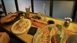 Liburan Sambil Kulineran, Ratu Felisha Cicip Sashimi di Bali hingga Ramen Jepang