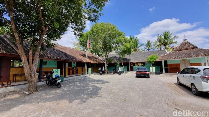 Suasana Madrasah Ibtidaiyah Yappi Natah, Nglipar, Gunungkidul, Senin (24/8/2026).