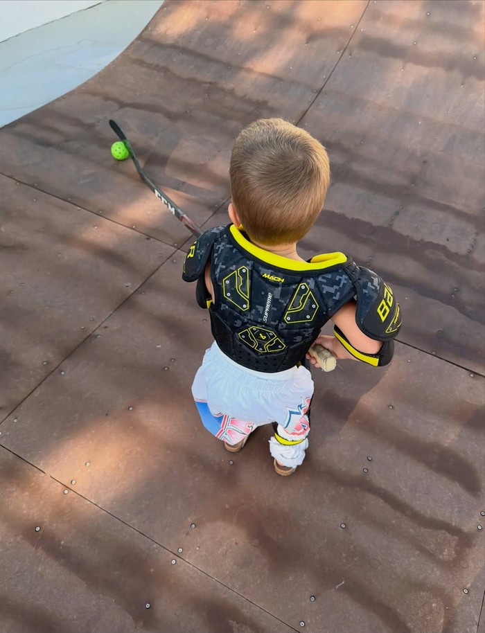Momen Manis Hailey Bieber Rayakan Ultah ke-2 Jack