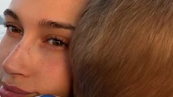 Momen Manis Hailey Bieber Rayakan Ultah ke-2 Jack