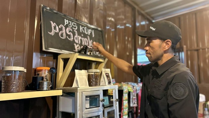 Narapidana kasus tindak pidana perdagangan orang (TPPO), Amir (48), salah satu pelopor produk kopi kemasan dengan merek dagang Paskopi.