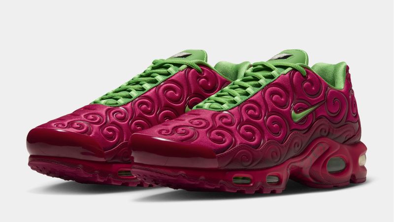 Nike x One Piece.