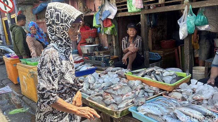 Pasar ikan Pabean Surabaya