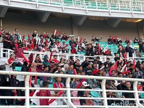 Ribuan Penonton Padati Tribun Stadion GBT Jelang Final Soekarno Cup 2026
