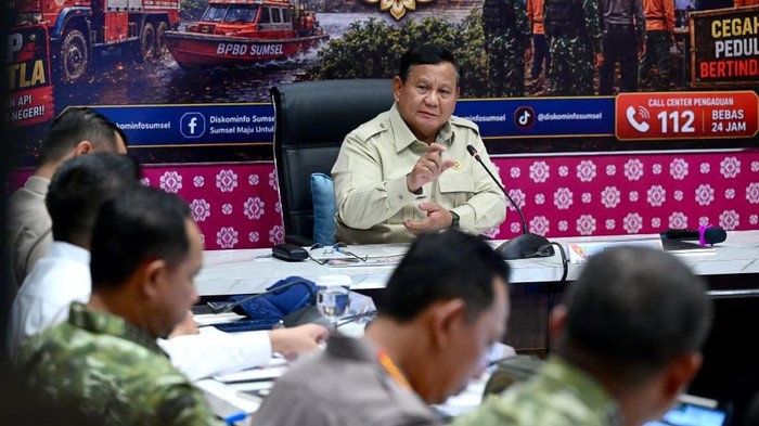 Prabowo di Posko Karhutla Sumsel (Dok. Muchlis Jr/Biro Pers, Media, dan Informasi Sekretariat Presiden)