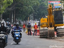 Proyek Pengendali Banjir di Karang Tengah Ditarget Rampung Desember