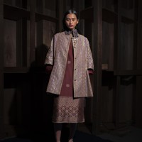 Setiap material tetap mempertahankan karakternya, sekaligus mendapatkan bahasa visual baru yang mempertemukan elemen masa lalu dengan gaya modern. (Foto: Dok. Sapto Djojokartiko)