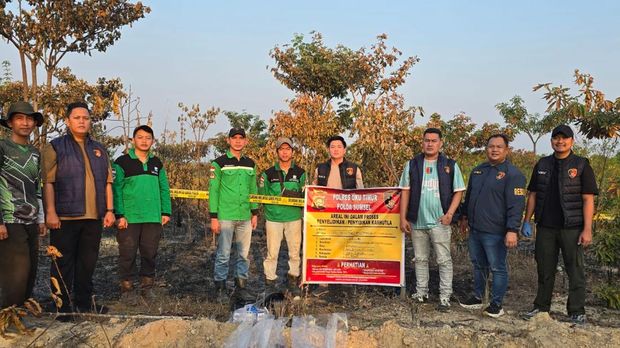 Satreskrim Polres OKU Timur sukses membekuk tiga laki-laki nan diduga kuat sebagai pelaku pembakaran lahan di area PT Musi Hutan Persada (MHP), Desa Banu Ayu. (Dok istimewa).