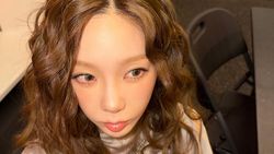 Taeyeon Tebar Pesona ke SONE Abis Manggung di Hong Kong