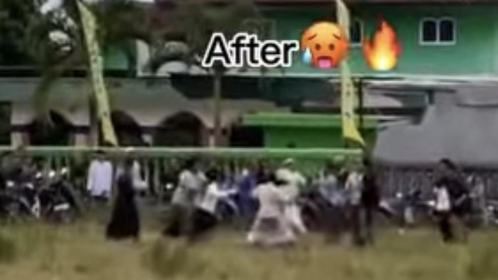 Tangkapan layar aksi kericuhan saat antre kupon maulid Nabi Muhammad di Dusun Tojolor Desa Temuguruh Banyuwangi