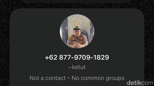 Tangkapan layar beranda aplikasi Whatsapp yang mencatut nama Kapolsek Nusa Penida untuk meminta sumbangan di Klungkung, Bali, Senin (24/8/2026).