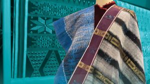  Video detikfinance Check: Ulos Senada dengan Tas Branded