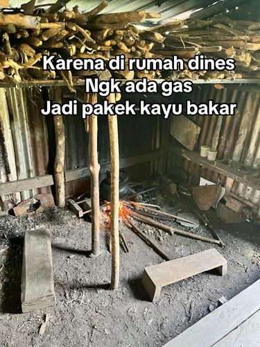 Usai lulus, wanita ini berdoa ingin mengajar dan langsung bertugas di pedalaman Papua Pegunungan. Jalur ekstrem dan fasilitas terbatas tak menyurutkan semangatnya.