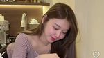 Asyiknya Vilmei Makan Sashimi Jepang hingga Salt Bread Renyah di Korea