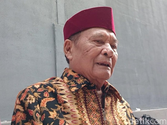 Bolot kembali syuting [ertama kali usai sembuh dari sakit.