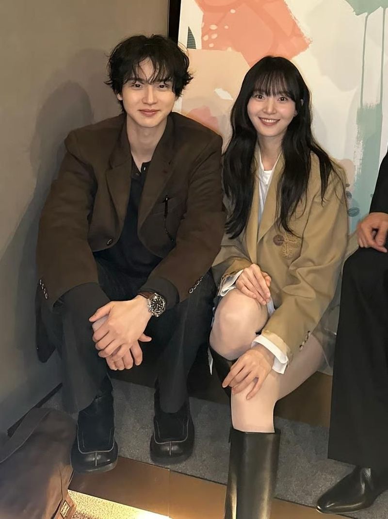 Kim Seung Yoon, aktris yang terungkap akan menikah dengan Jang Dong Yoon. Kim Seung Yoon, aktris yang terungkap akan menikah dengan Jang Dong Yoon.