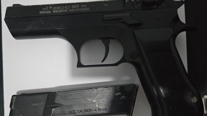 Penampakan airsoft gun yang digunakan 2 remaja menembak temannya di Makassar.