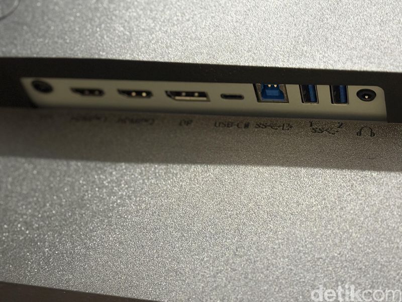 Review monitor gaming LG UltraGear G6 27G640A-B.