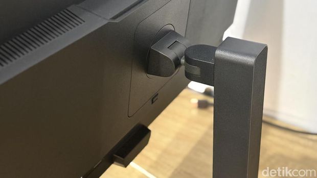Review monitor gaming LG UltraGear G6 27G640A-B.