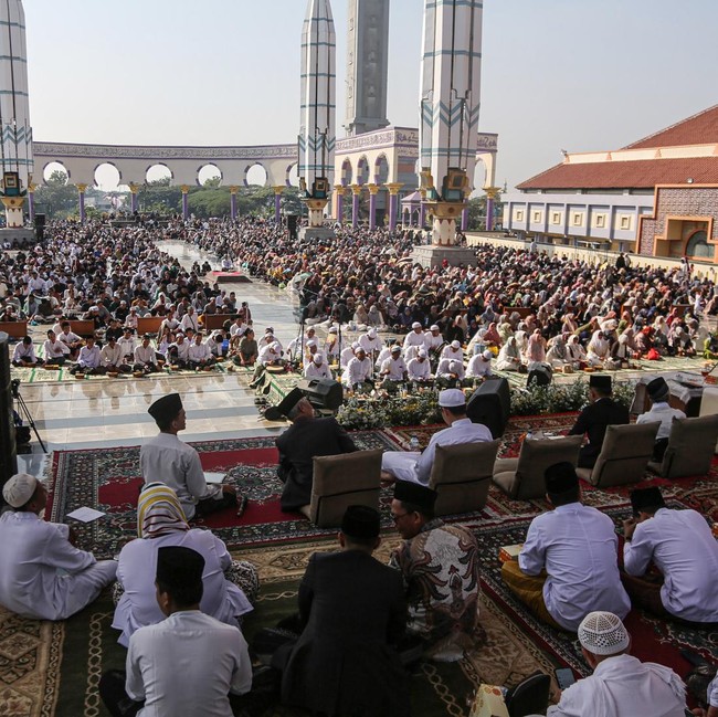 Semarak Maulid Nabi, Ribuan Umat Padati Masjid Agung Jateng