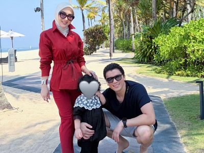 Syahrini Tetap Ngebanyol dan Apa Adanya di Depan Reino Barack